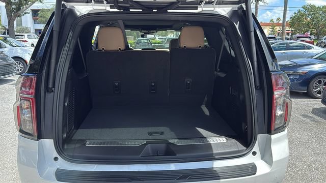 Used 2024 Chevrolet Suburban Premier RWD image 8