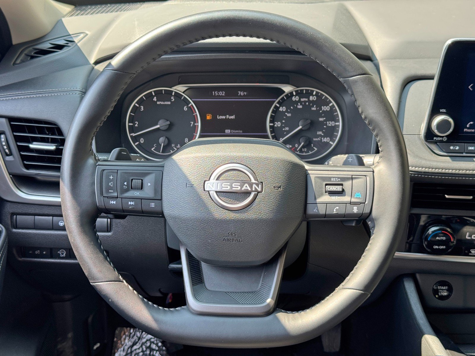 Used 2025 Nissan Rogue SV FWD image 18