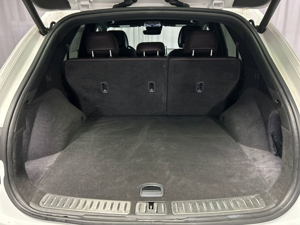 Used 2023 Genesis GV70 2.5T w/ Advanced Package image 24