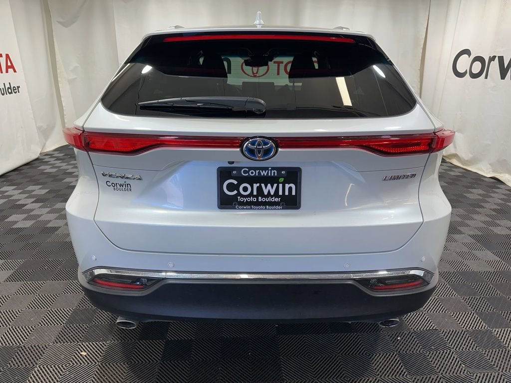 Used 2024 Toyota Venza Limited image 7