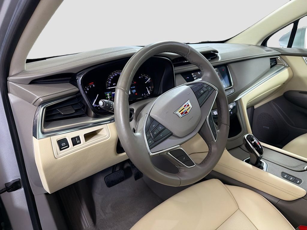 Used 2018 Cadillac XT5 Luxury AWD/4WD image 11