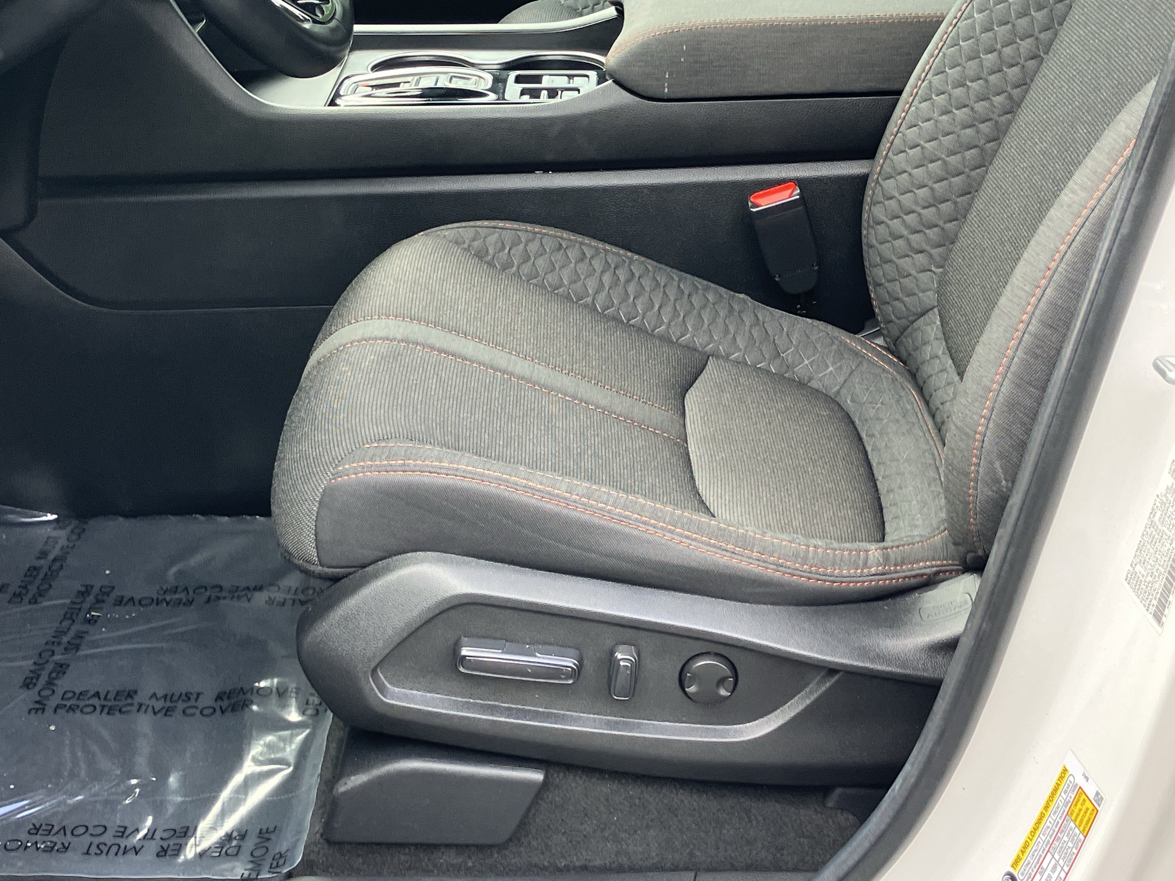 Certified 2025 Honda Pilot Sport image 17