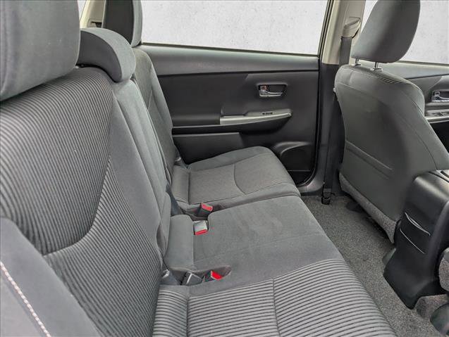 Used 2017 Toyota Prius V Three image 30