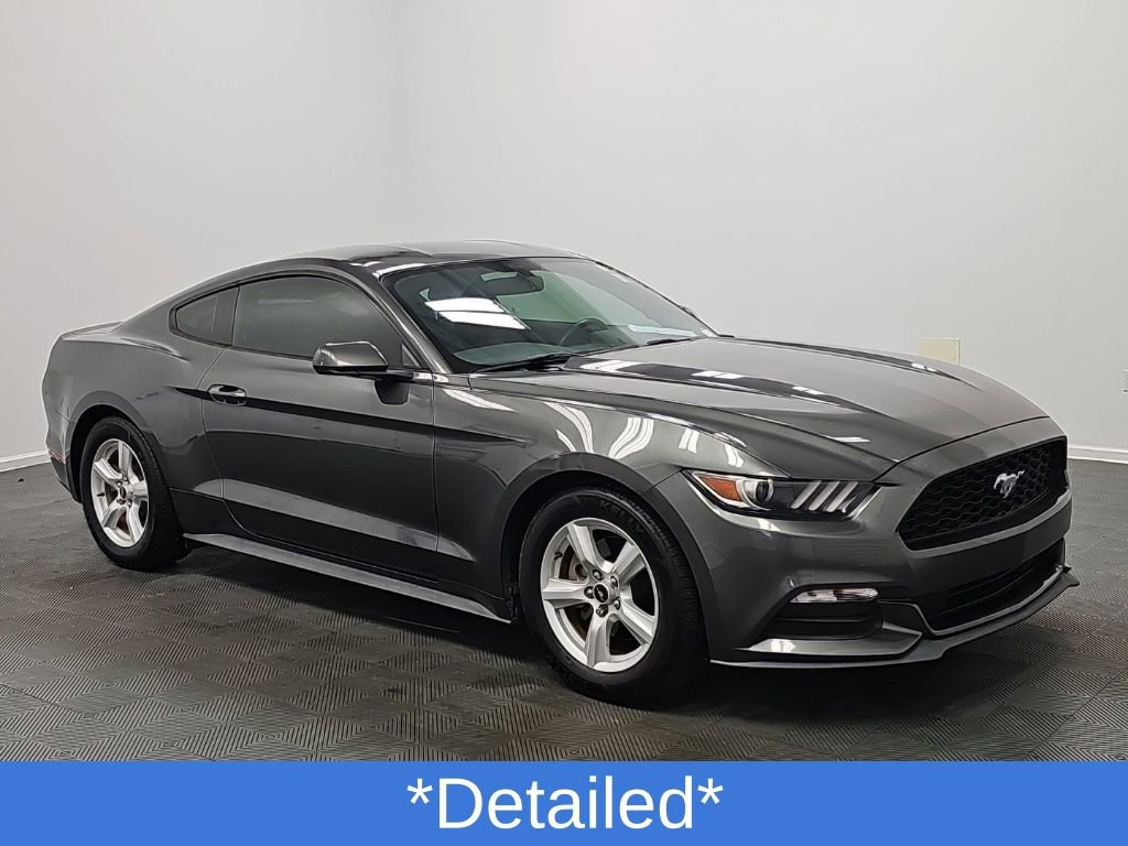 Used 2017 Ford Mustang Coupe RWD image 2