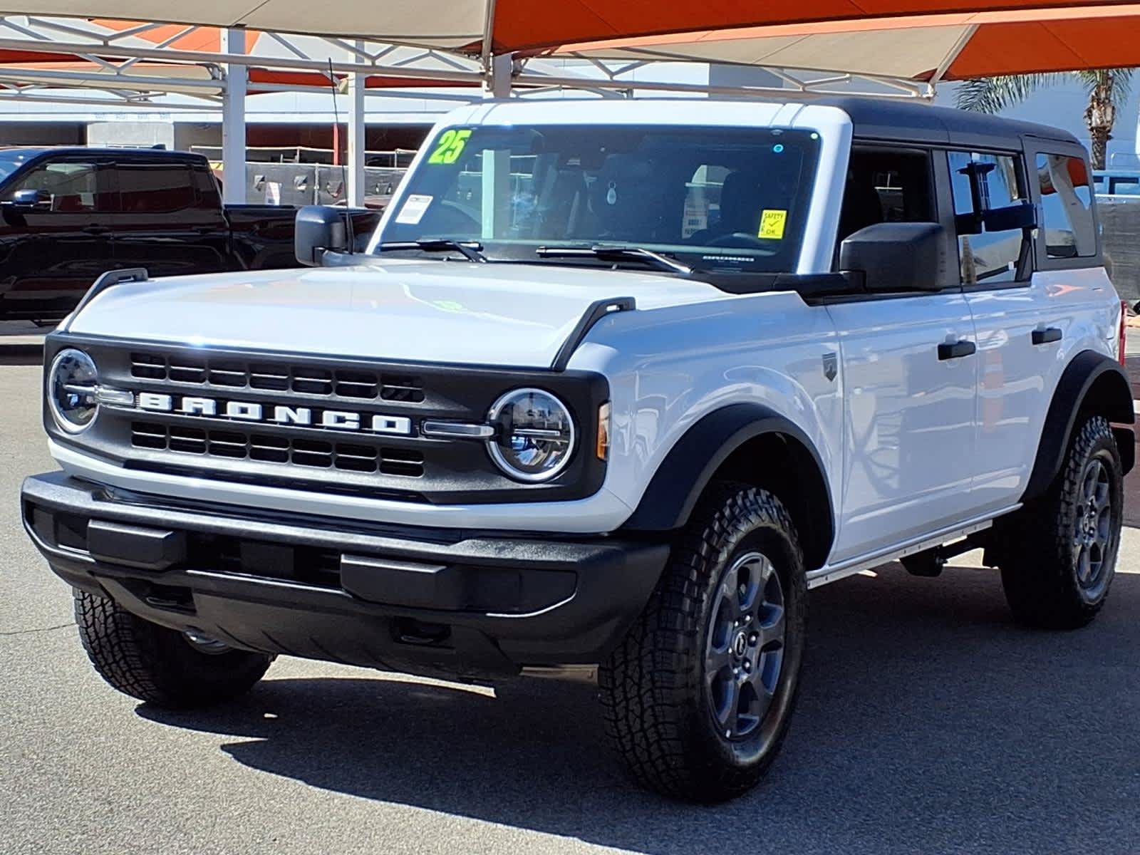 Used 2025 Ford Bronco Big Bend AWD/4WD image 3