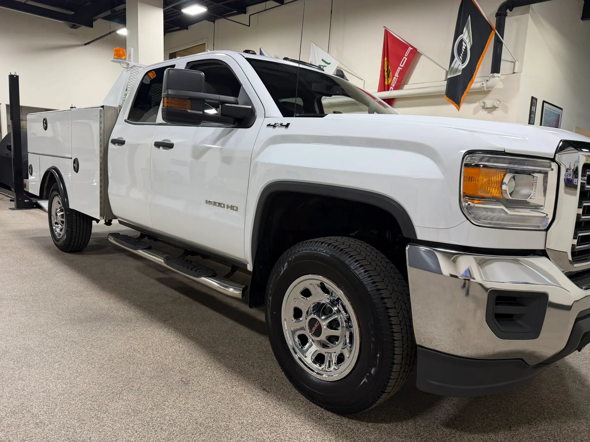 Used 2017 GMC Sierra 2500 4x4 Double Cab w/ Sierra Convenience Package image 17