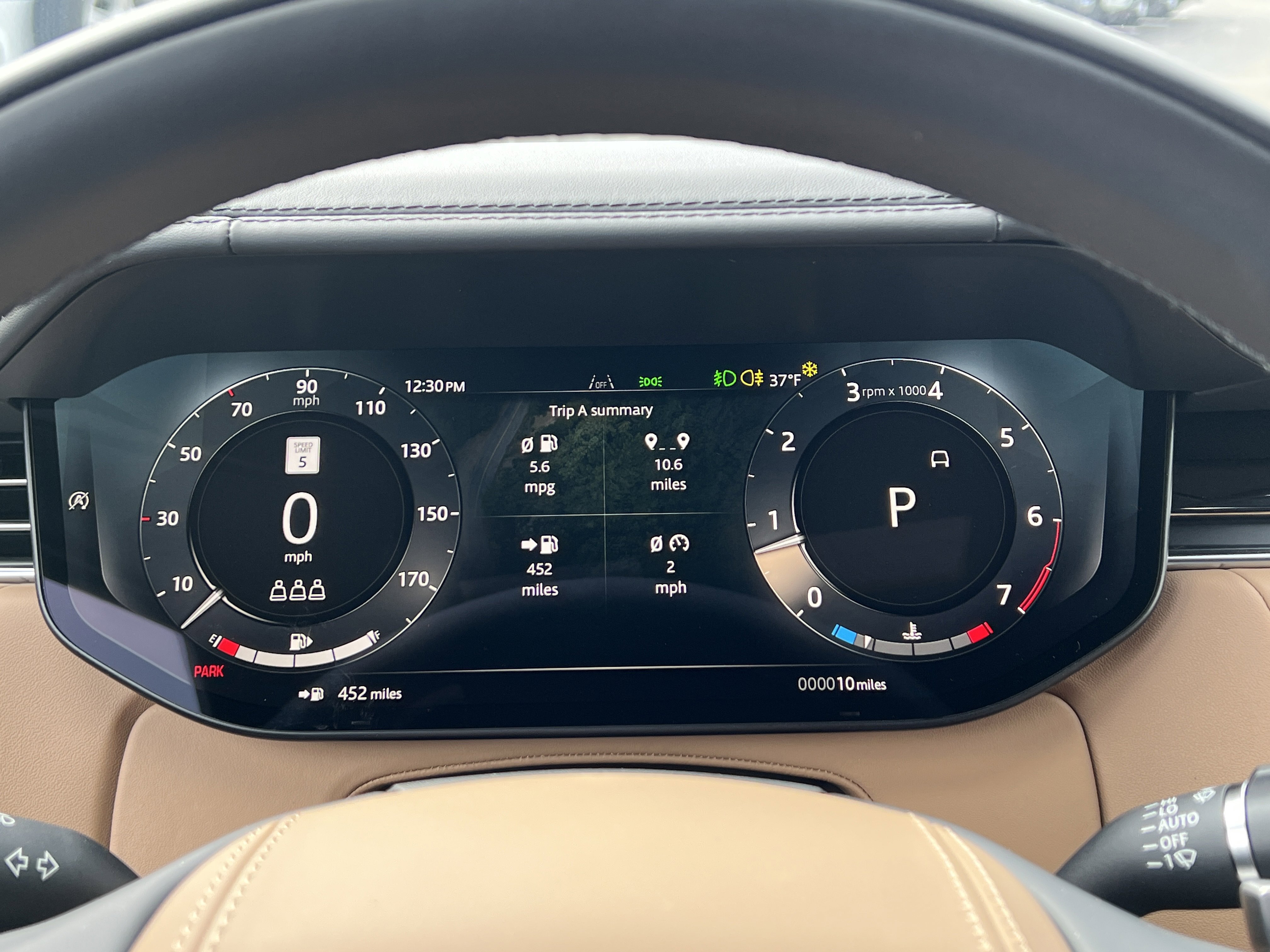 New 2026 Land Rover Range Rover SE image 9