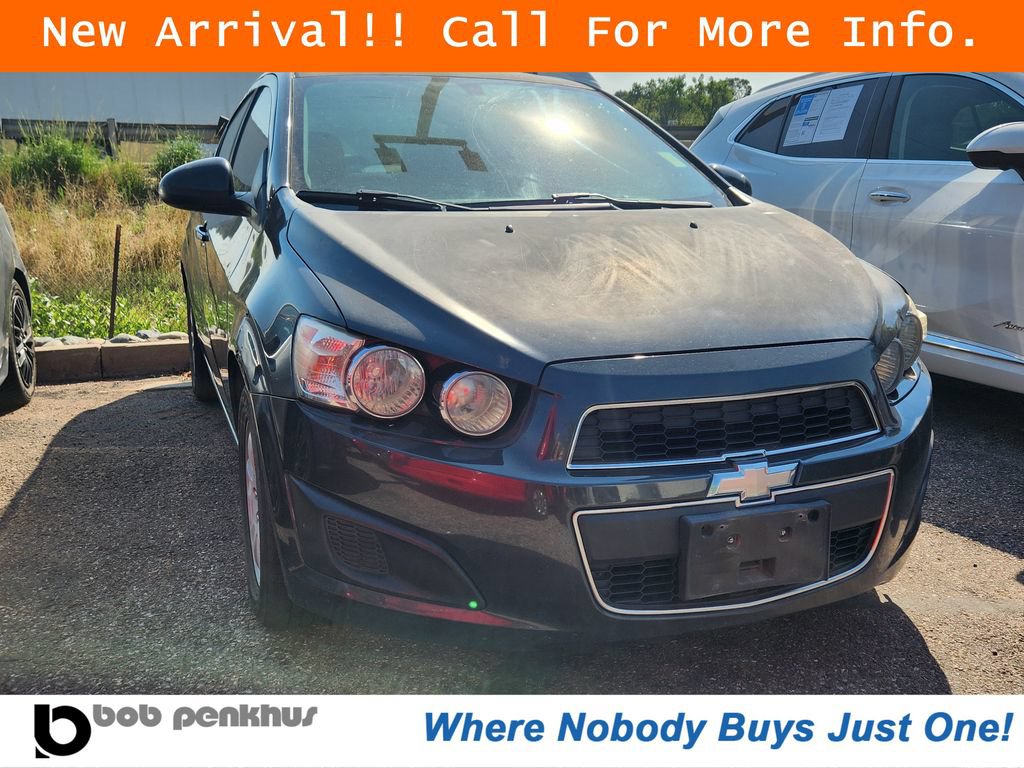 Used 2014 Chevrolet Sonic LT FWD image 1