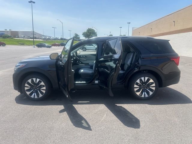 New 2026 Ford Explorer Platinum AWD/4WD image 12
