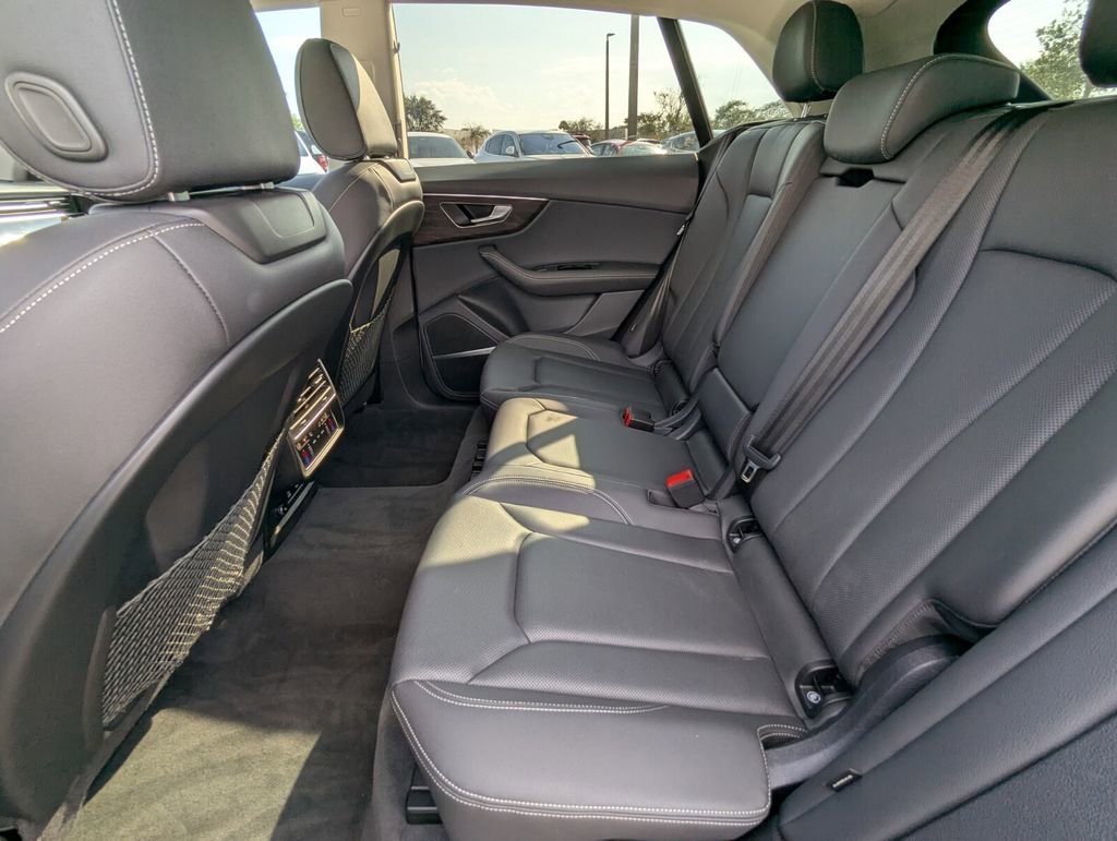 Used 2023 Audi Q8 Premium Plus w/ Premium Plus Package image 23