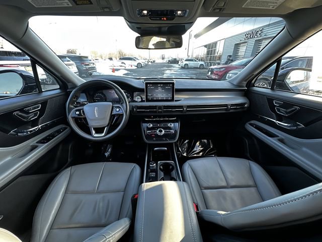 Used 2022 Lincoln Corsair AWD w/ Premium Package image 16