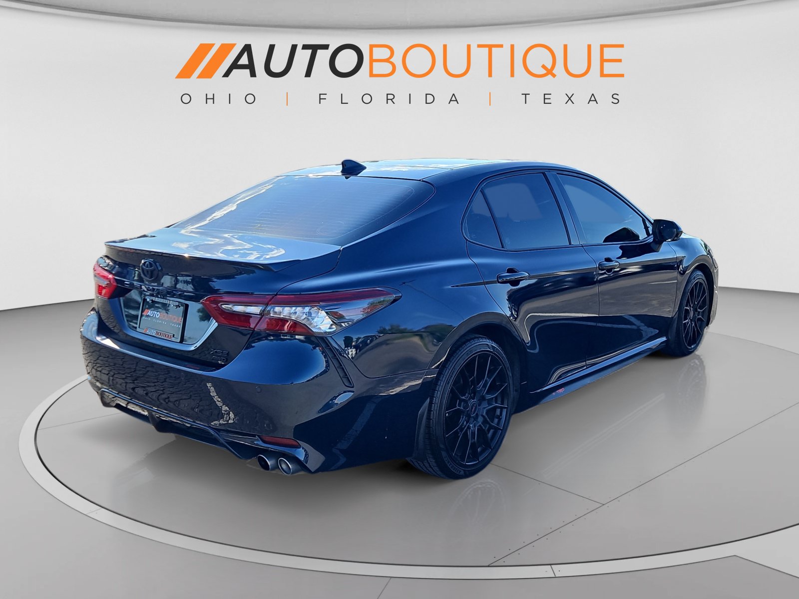 Used 2021 Toyota Camry XSE w/ Navigation Package AWD/4WD image 5