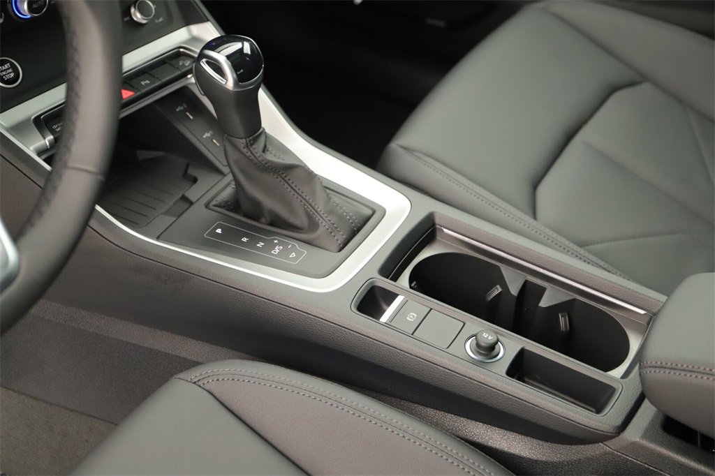 New 2025 Audi Q3 2.0T Premium image 17
