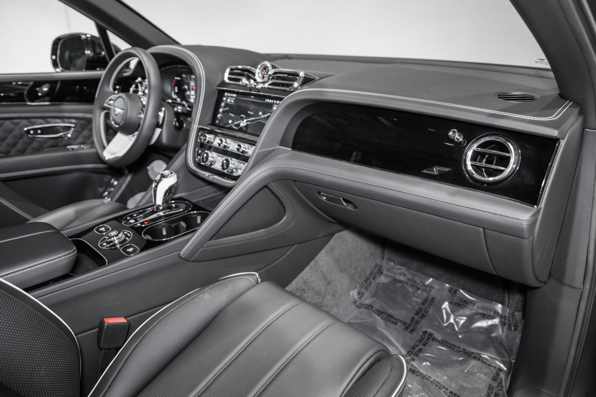 New 2024 Bentley Bentayga AWD/4WD image 4