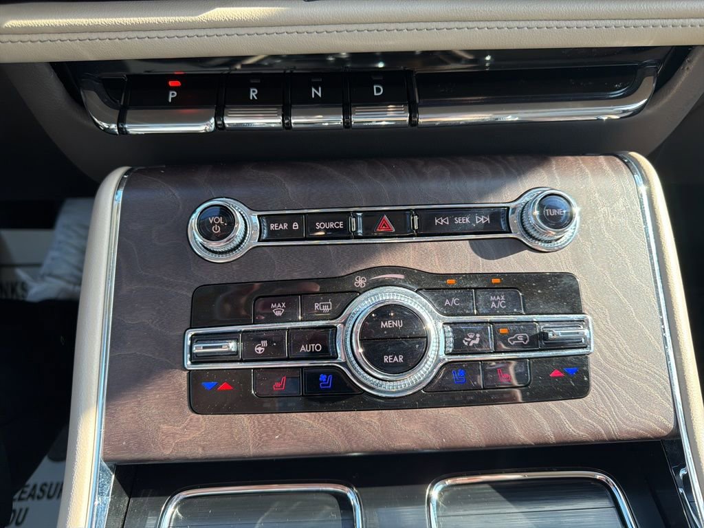 Used 2023 Lincoln Aviator Reserve w/ Elements Package Plus image 37