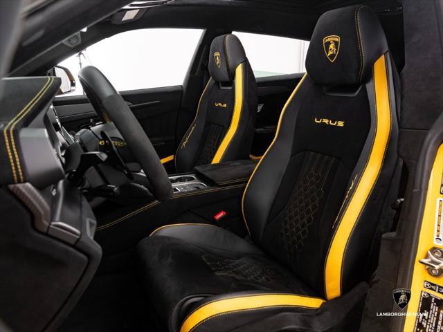 Used 2024 Lamborghini Urus Performante AWD/4WD image 34