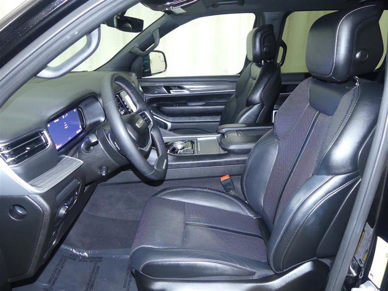 Used 2024 Jeep Wagoneer Series II image 26