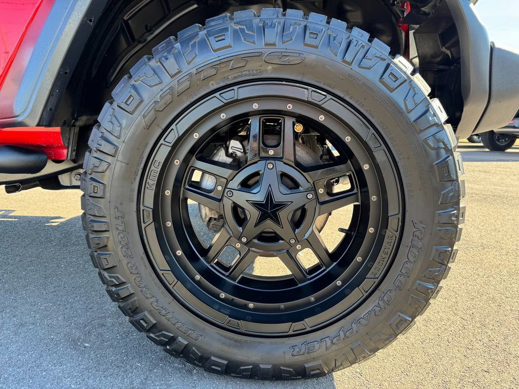 Used 2018 Jeep Wrangler Unlimited Sport AWD/4WD image 11