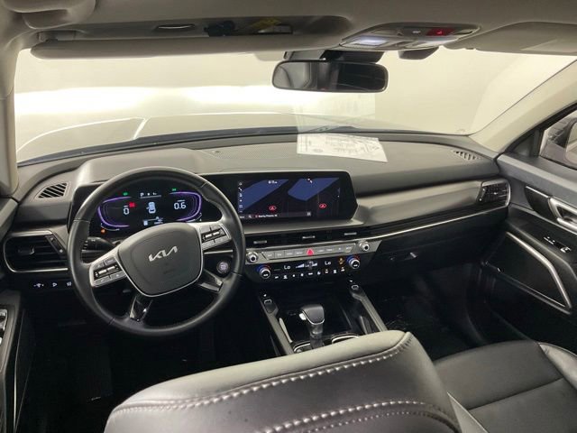 Used 2025 Kia Telluride S AWD/4WD image 22