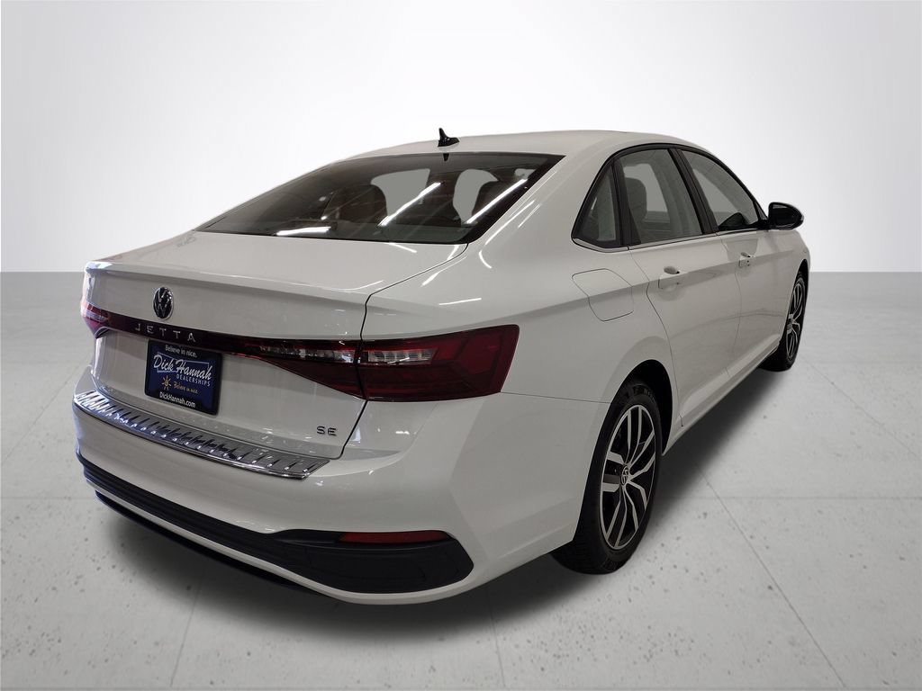 New 2026 Volkswagen Jetta SE FWD image 12