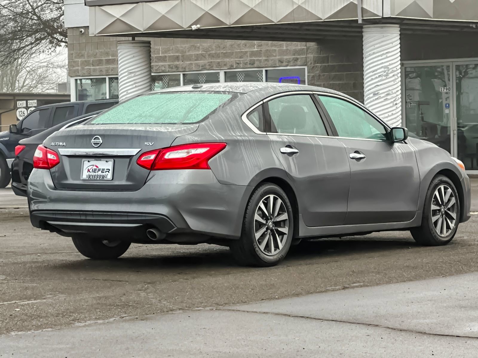 Used 2017 Nissan Altima 2.5 SV image 4