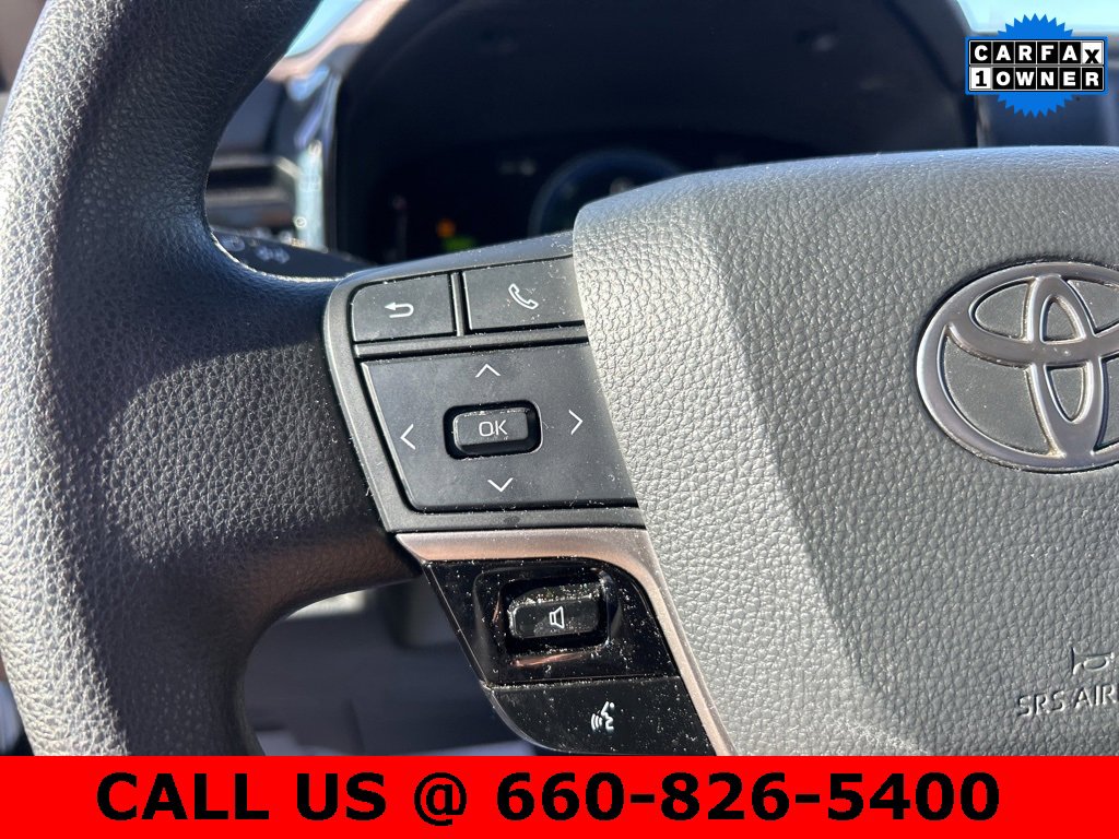 Used 2025 Toyota Camry LE image 13