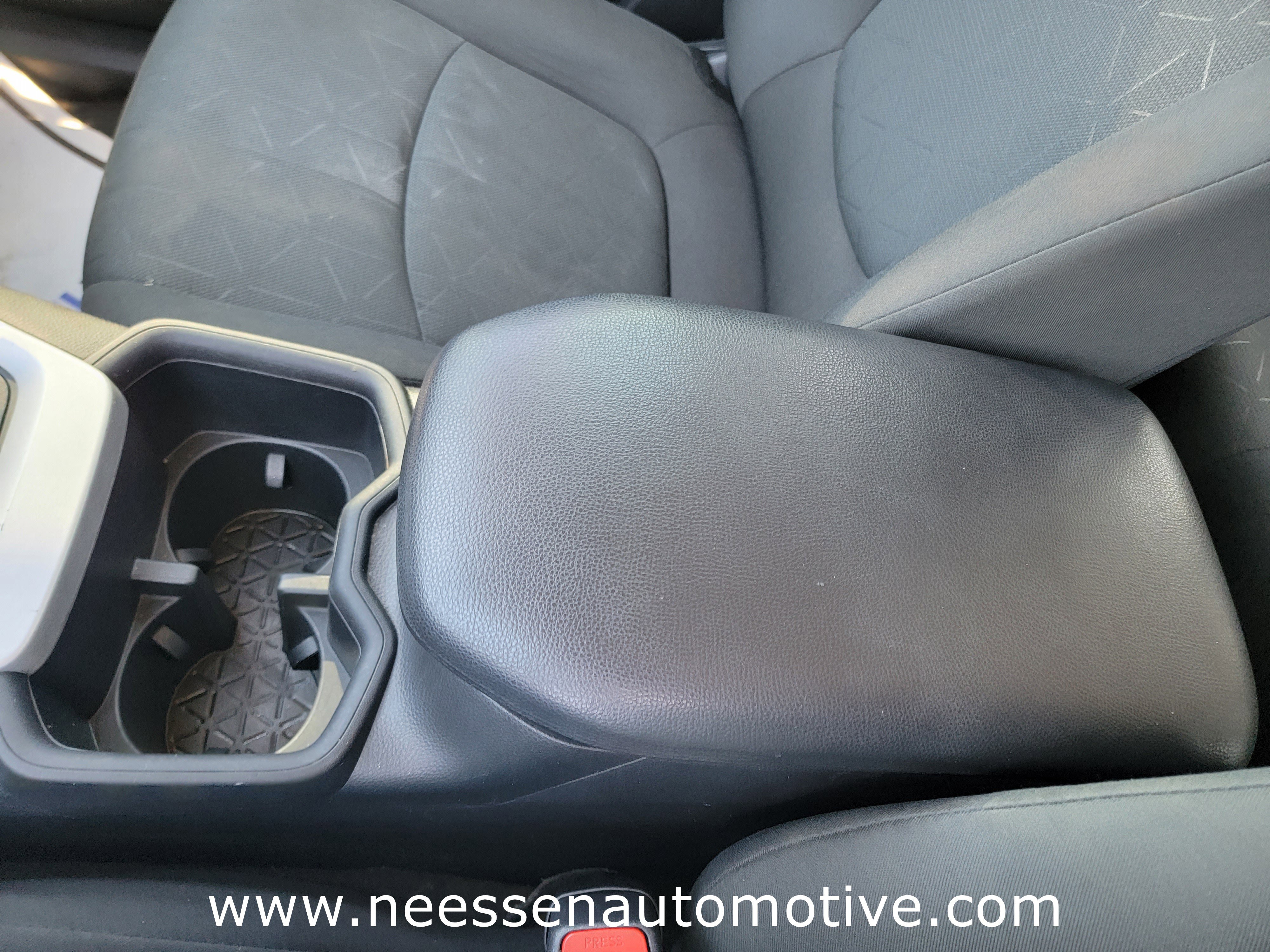 Used 2024 Toyota RAV4 XLE image 31