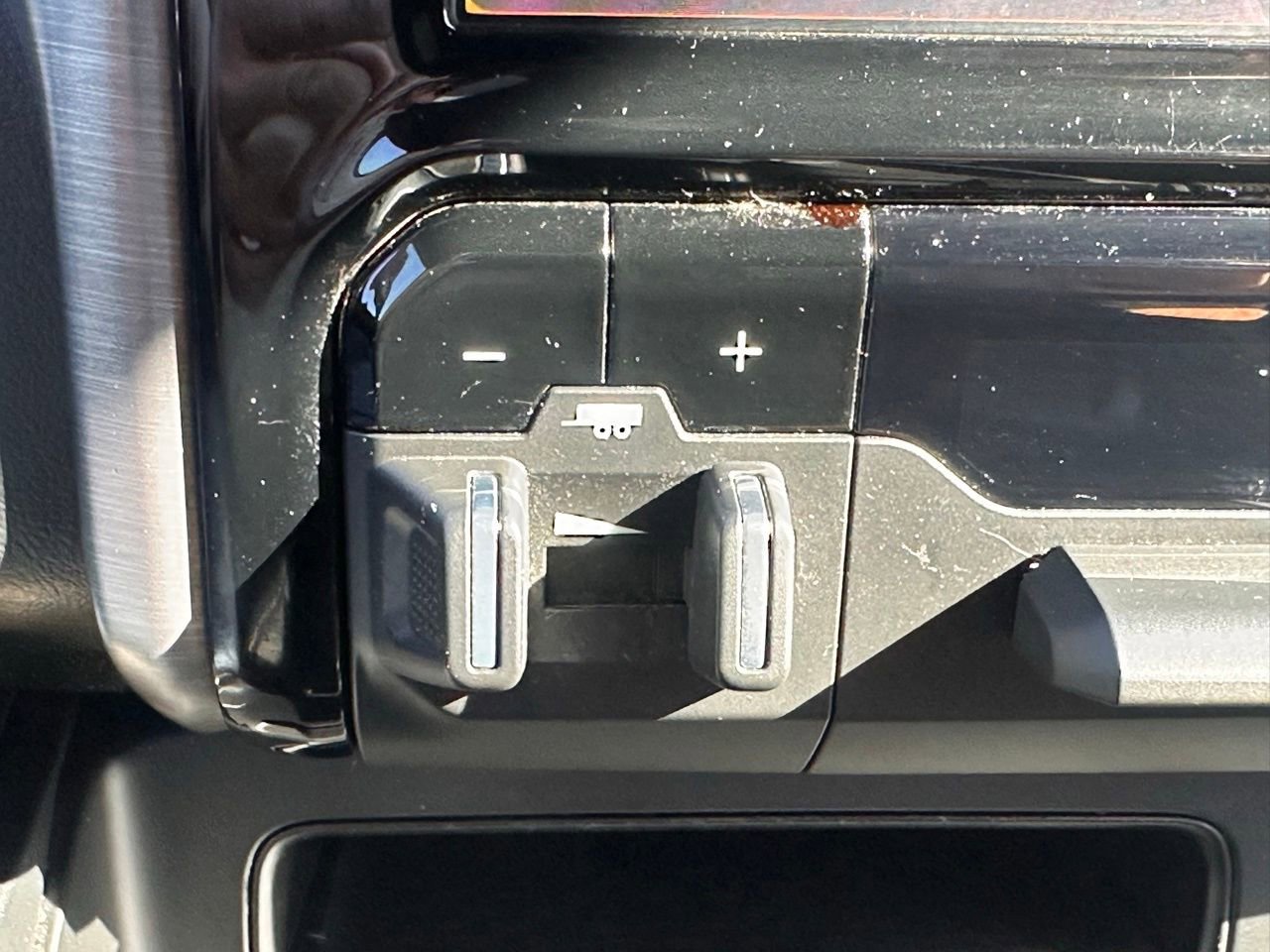 Used 2022 RAM 1500 Limited w/ Off Road Group image 36