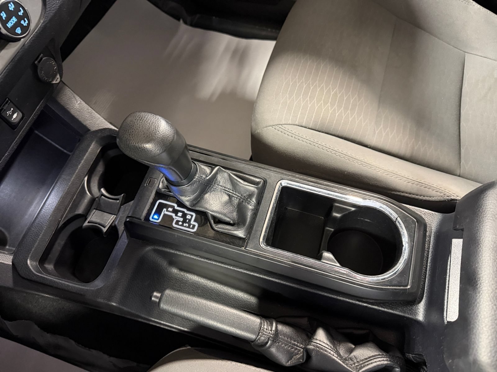 Used 2019 Toyota Tacoma SR w/ SR Convenience Package AWD/4WD image 35