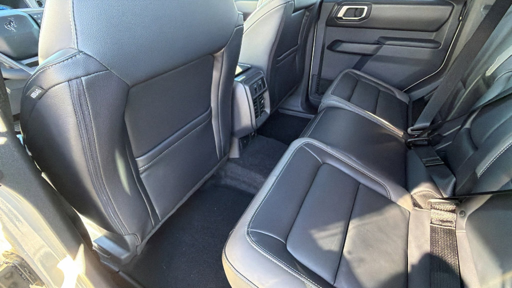 New 2025 Ford Bronco Outer Banks image 24