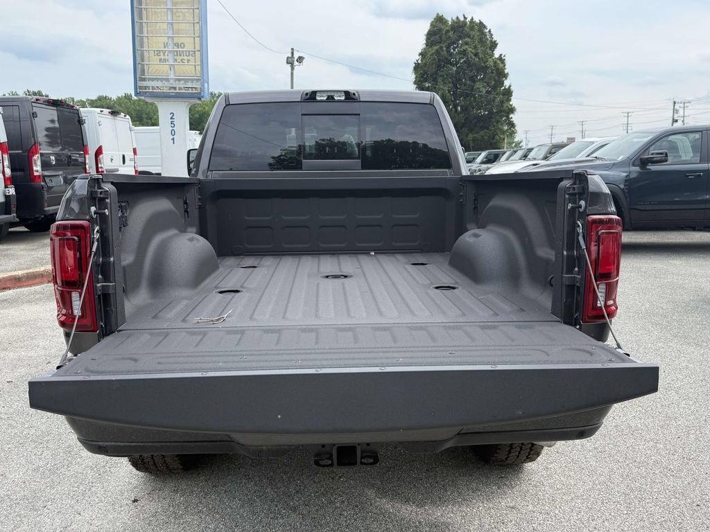 New 2026 RAM 2500 Laramie AWD/4WD image 24
