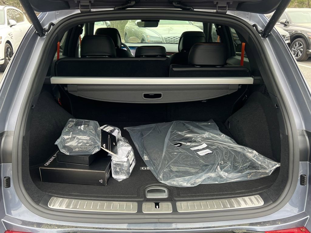 New 2026 Genesis GV70 2.5T Sport Prestige AWD/4WD image 13