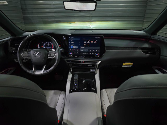 Used 2023 Lexus RX 350 Premium Plus image 11