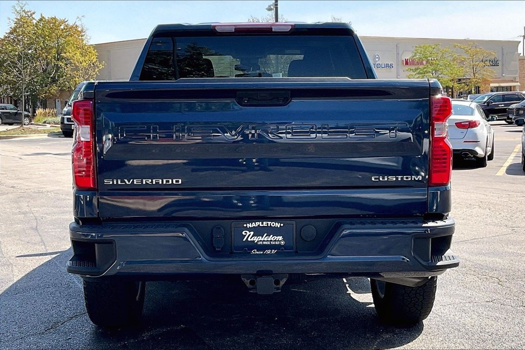 Used 2022 Chevrolet Silverado 1500 Custom AWD/4WD image 4