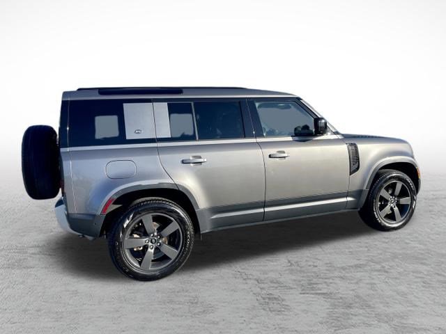 Used 2022 Land Rover Defender 110 S image 7