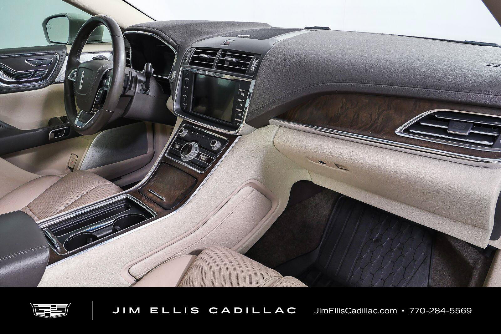 Used 2018 Lincoln Continental Reserve FWD image 22
