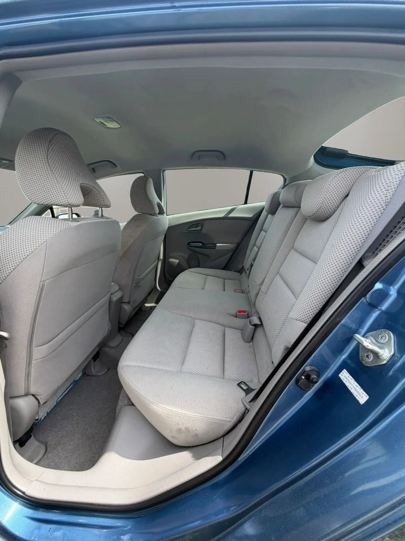 Used 2010 Honda Insight EX image 11