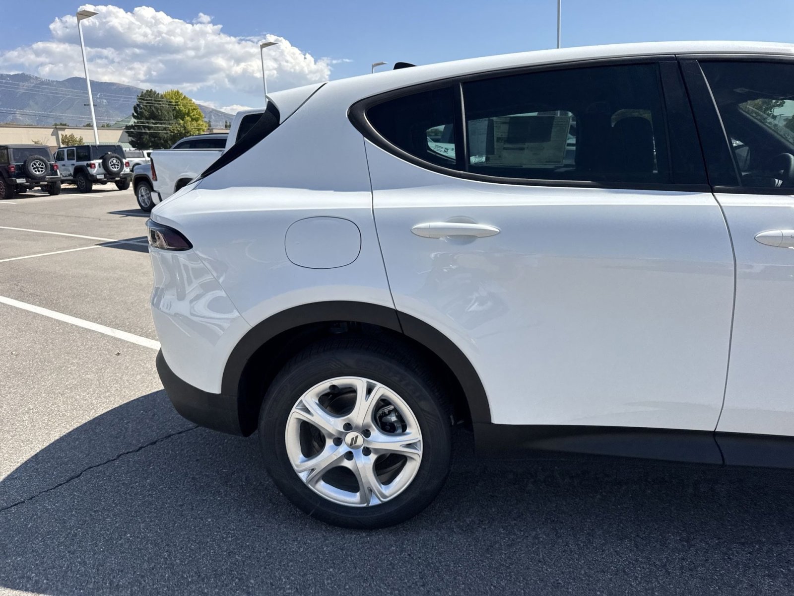 New 2025 Dodge Hornet GT w/ Cold Weather Group image 14