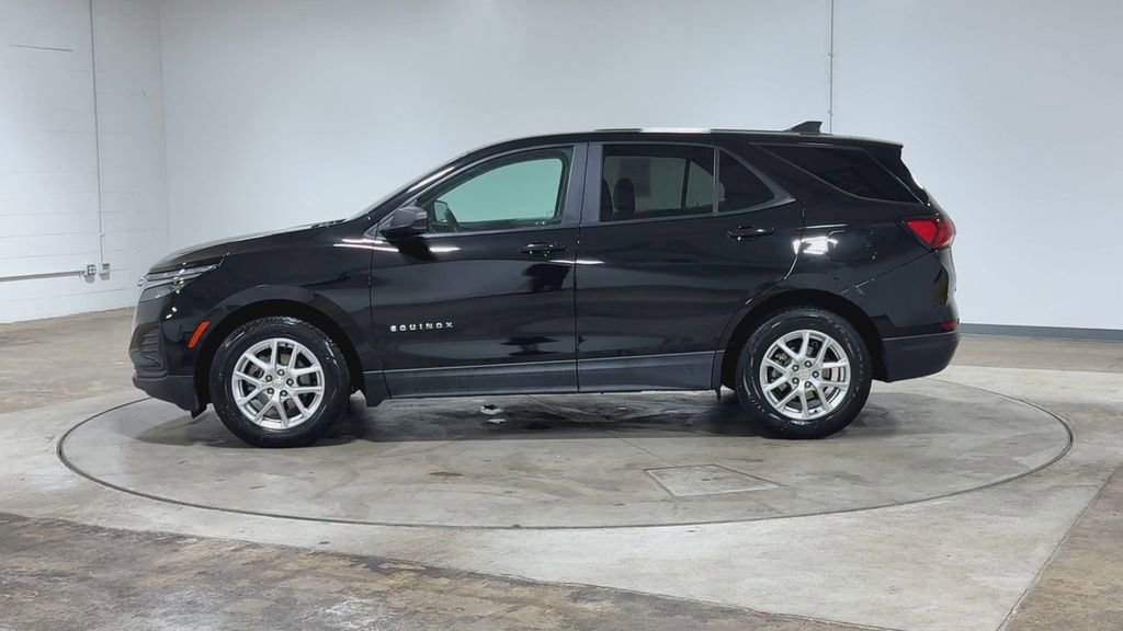 Used 2022 Chevrolet Equinox LS FWD image 5