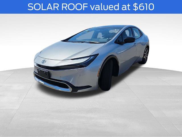 Used 2025 Toyota Prius Plug-In Hybrid w/ Limited Premium Package FWD image 4
