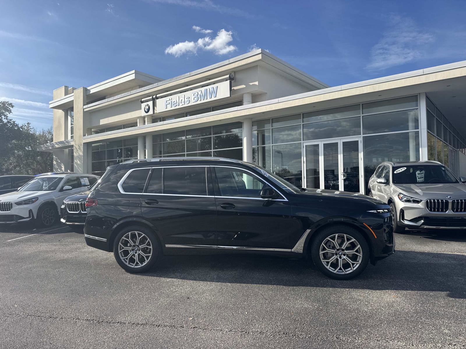 Certified 2026 BMW X7 xDrive40i w/ Premium Package image 1