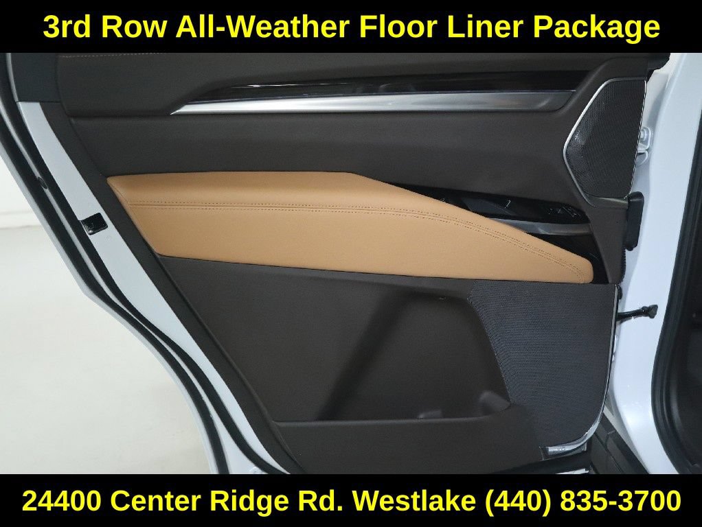 Used 2026 Cadillac Escalade Luxury w/ LPO, Floor Liner Package AWD/4WD image 13