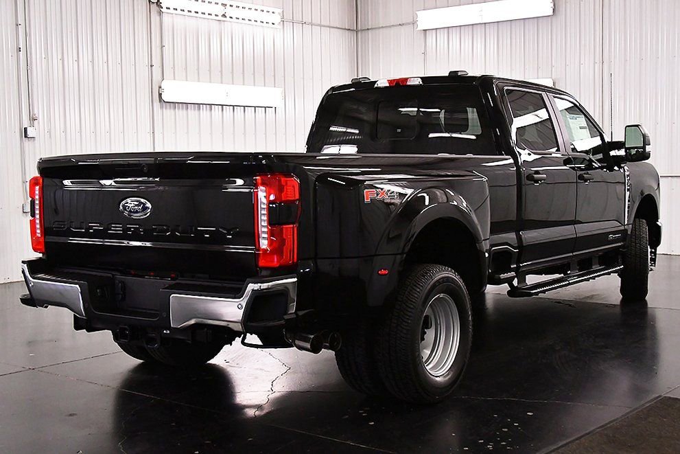New 2026 Ford F350 XL w/ 360-Degree Camera Package image 7