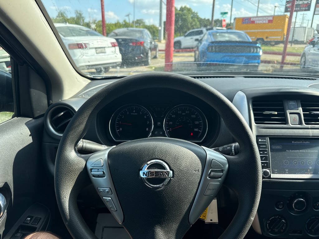 Used 2019 Nissan Versa SV FWD image 16