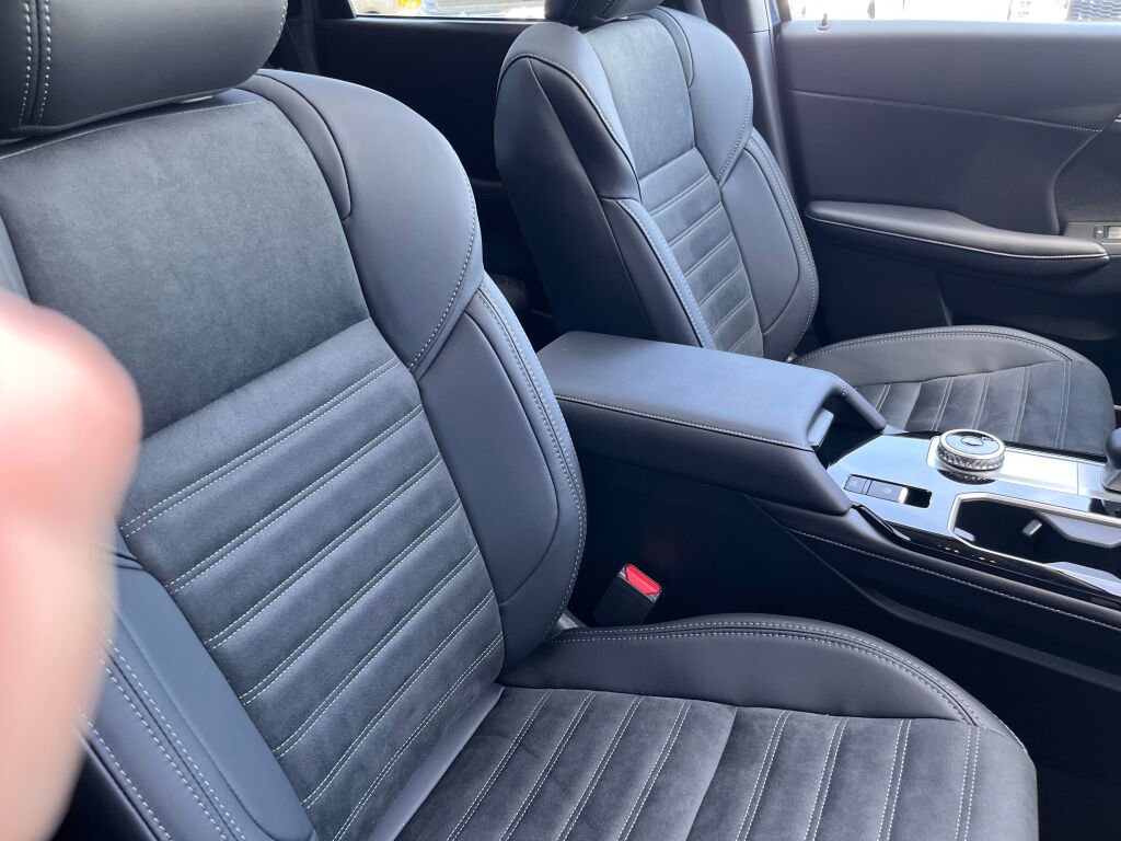 New 2025 Mitsubishi Outlander SE image 31