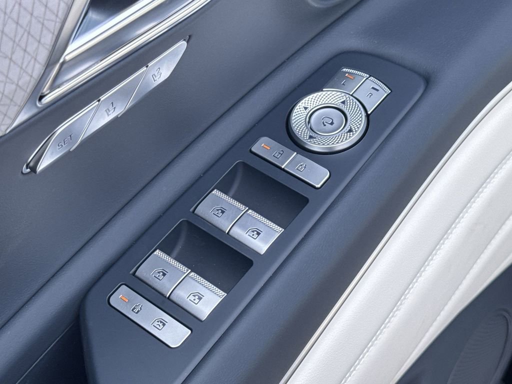 New 2025 Genesis GV80 3.5T Prestige image 12