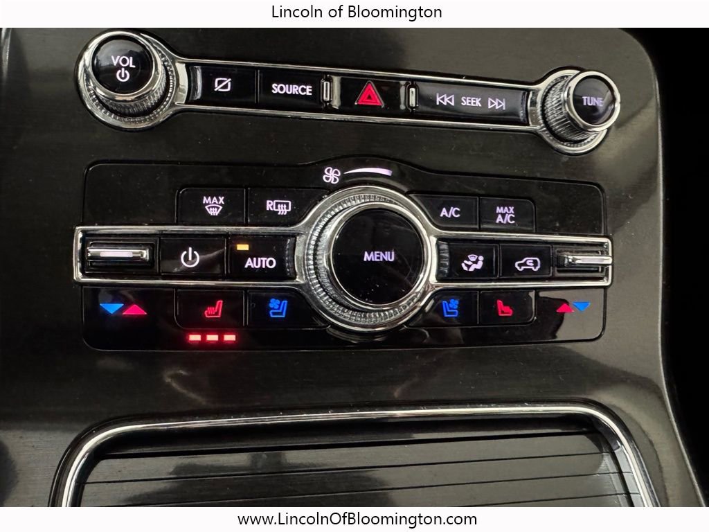 Certified 2022 Lincoln Nautilus Reserve w/ Monochromatic Package image 56