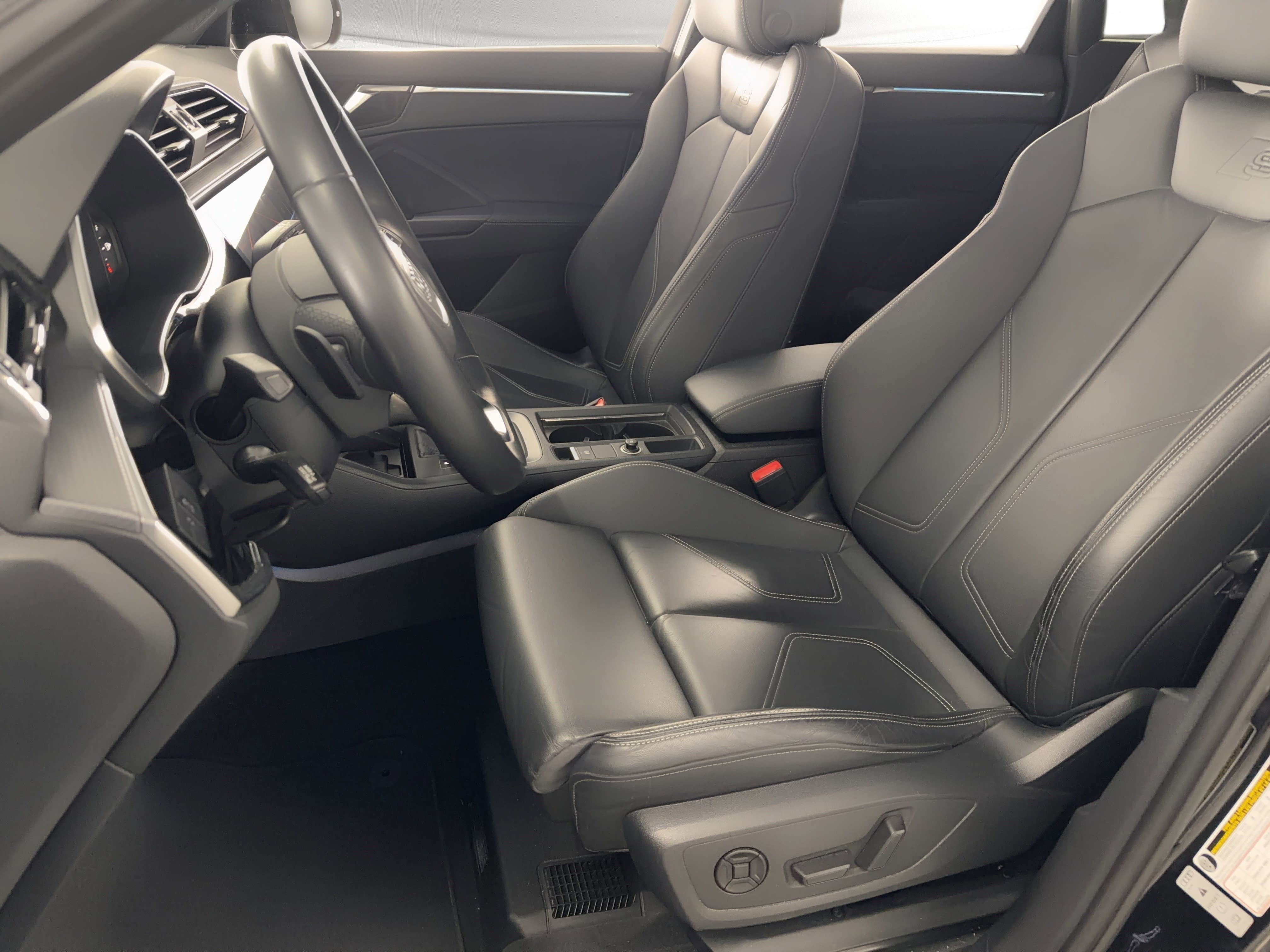 Certified 2024 Audi Q3 2.0T Premium Plus w/ Premium Plus Package image 5