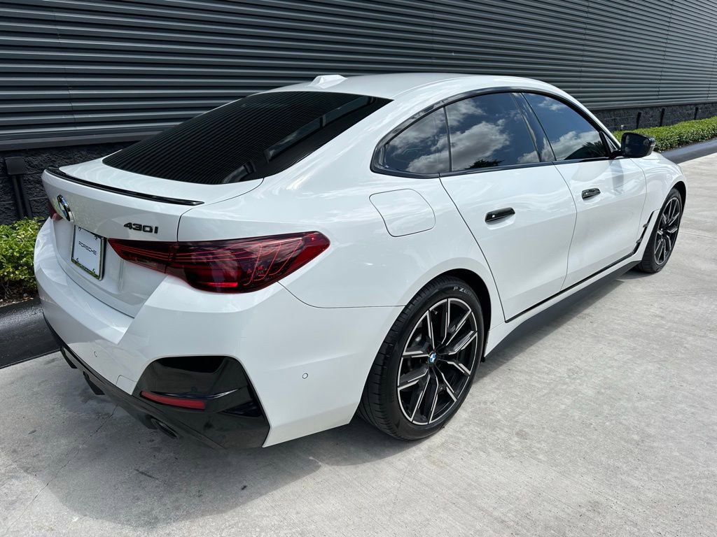 Used 2025 BMW 430i w/ M Sport Package image 9
