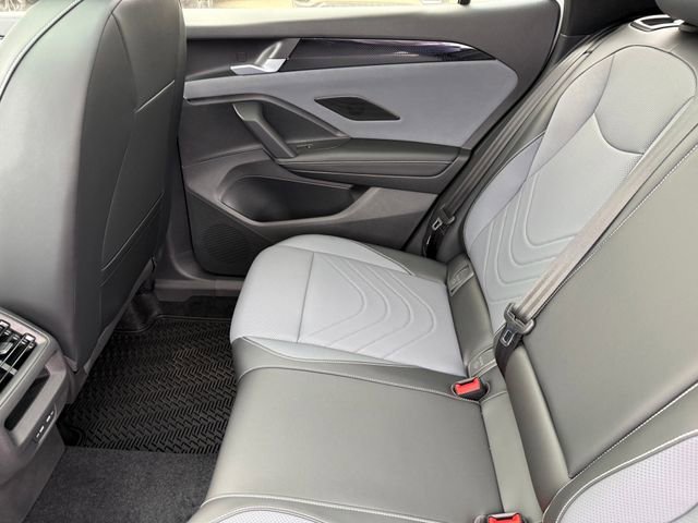 New 2026 Volkswagen Tiguan SE R-Line image 21